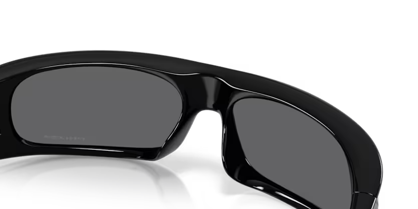 Oakley | OO9522 Highland | Black Prizm Black