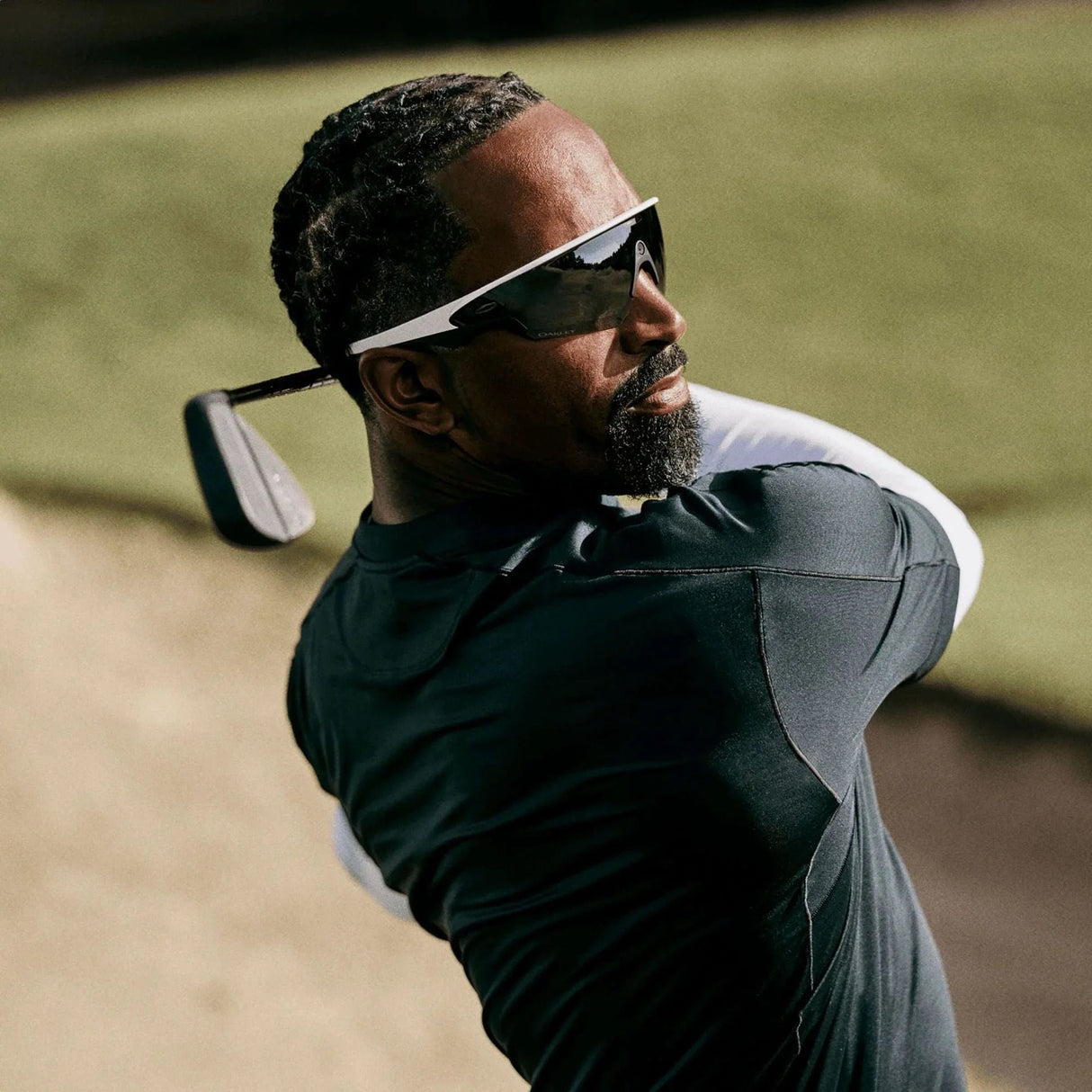 Oakley Meta | OW8001 Vanguard | White-Prizm Black